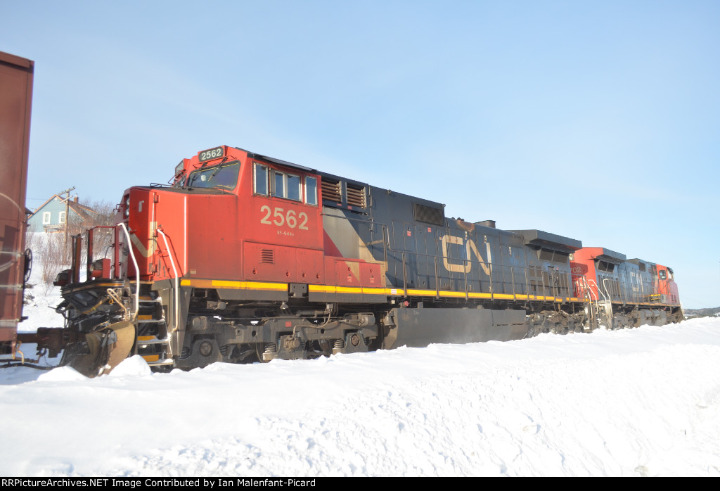 CN 2562